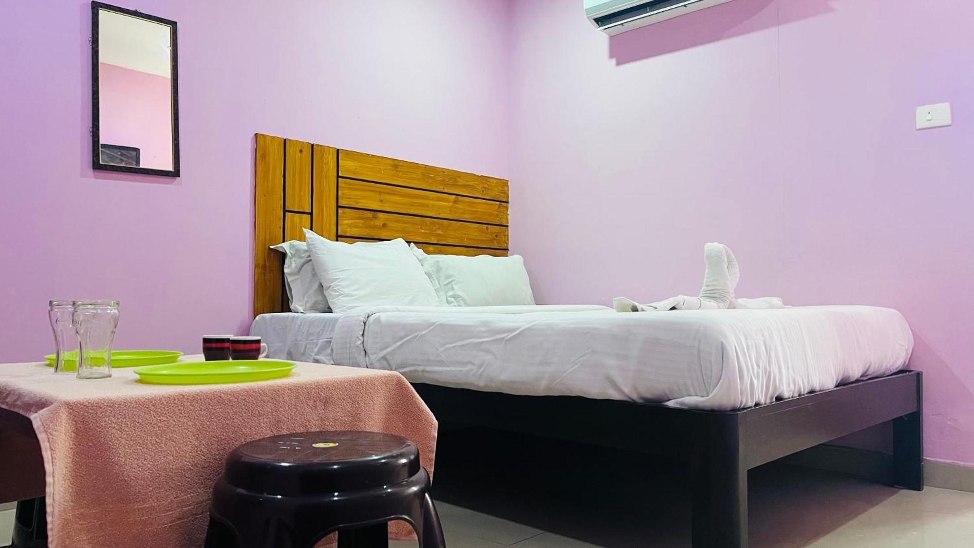 Skyway Rooms Pondicherry Eksteriør bilde