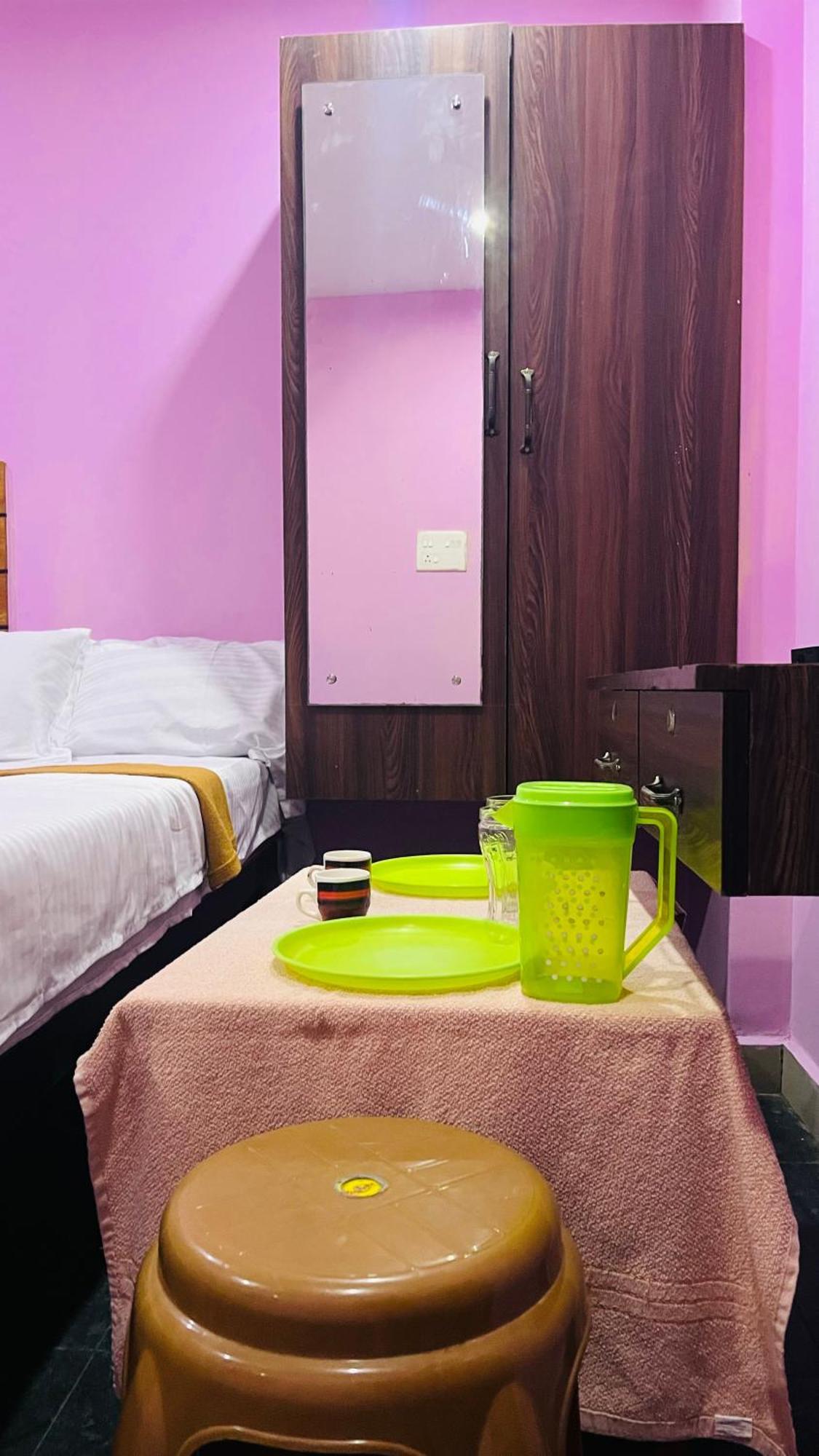 Skyway Rooms Pondicherry Eksteriør bilde